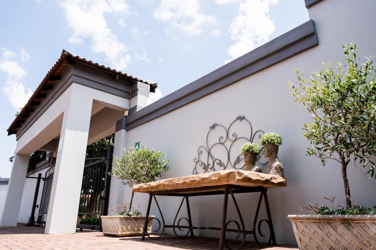 קלרקסדורפ Villa Gracia Guesthouse מראה חיצוני תמונה