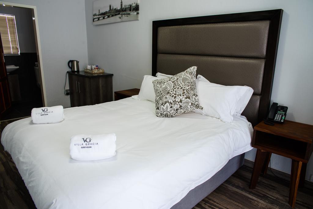 קלרקסדורפ Villa Gracia Guesthouse מראה חיצוני תמונה